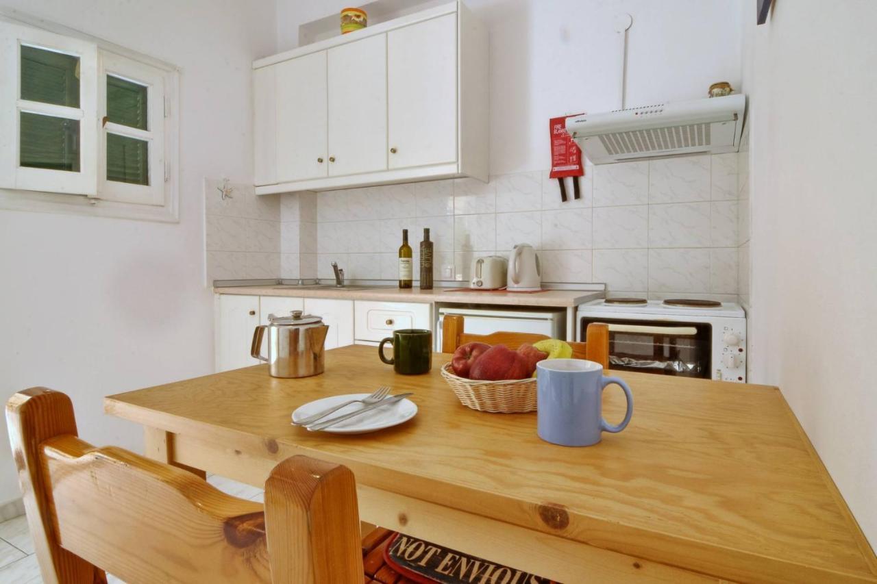 Makris Apartments Аріллас Екстер'єр фото