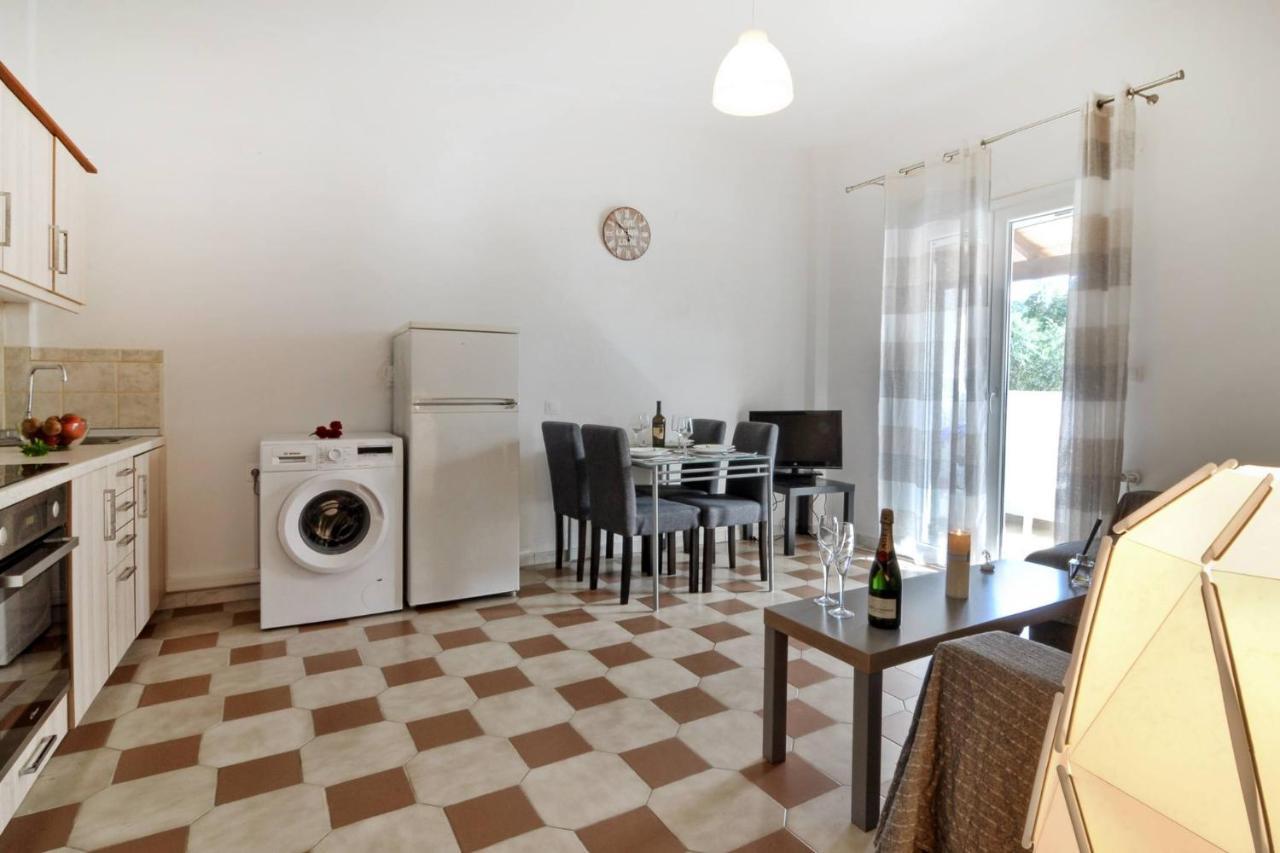 Makris Apartments Аріллас Екстер'єр фото